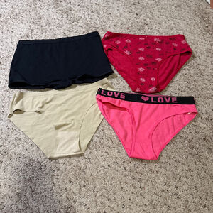 Women's Unbranded Panties XL Black Pink Red Beige 4-Pack
